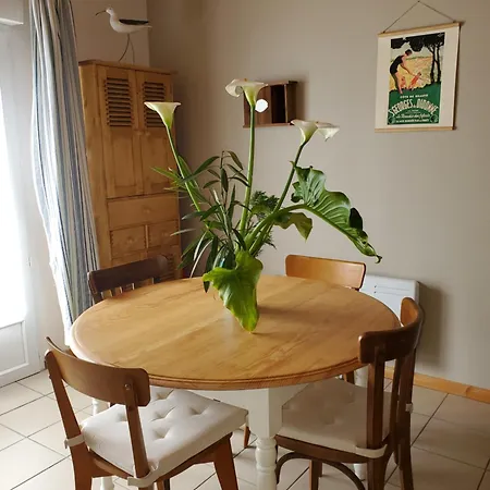 Jolie Maison En Bois A 600m De La Des Vergnes Meschers-sur-Gironde